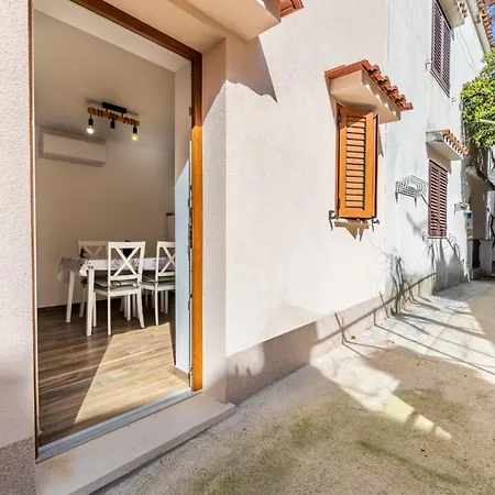 Apartment Evelin Baska (Krk)