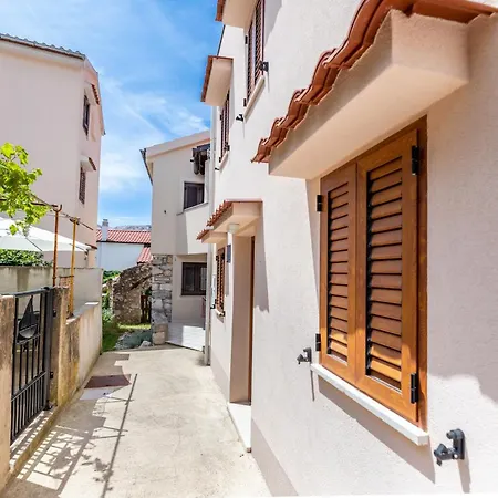 Apartment Evelin *